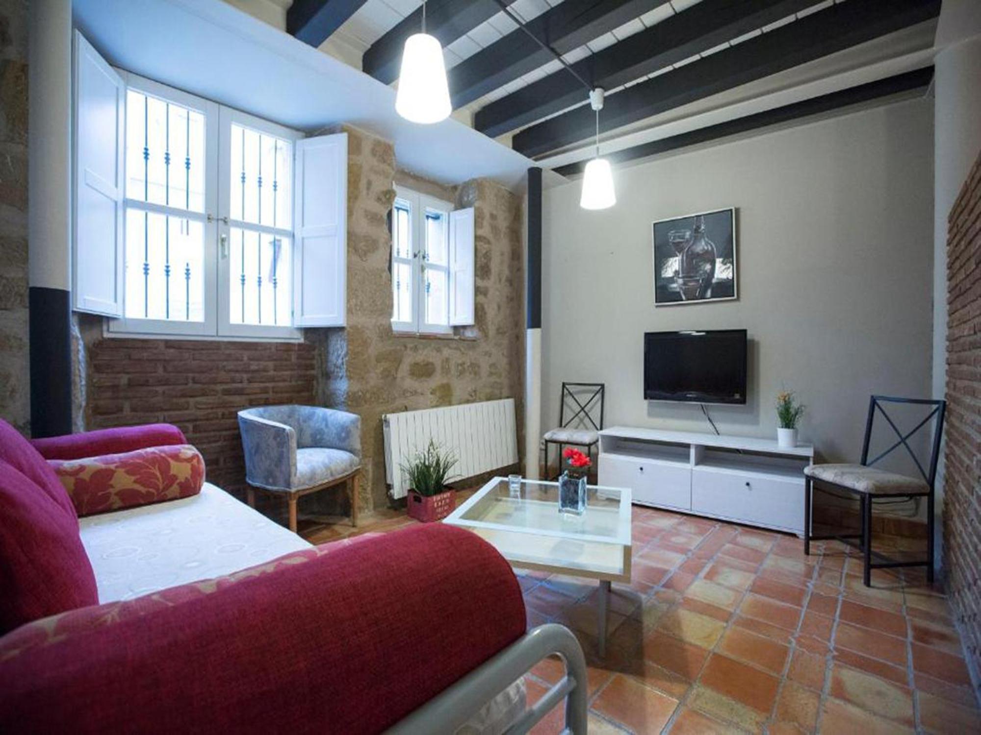 Apartamentos Senorio De Haro 3000 Bagian luar foto