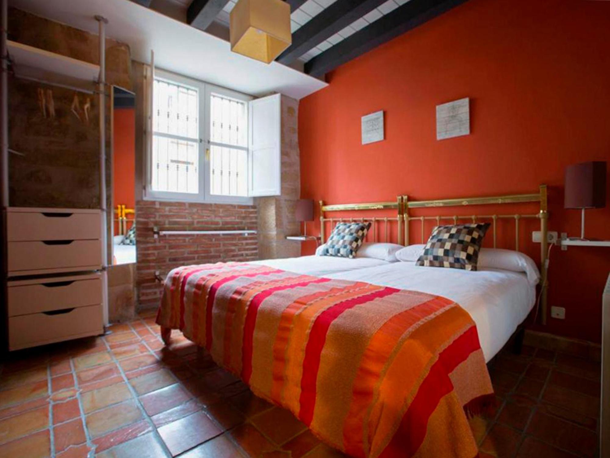 Apartamentos Senorio De Haro 3000 Bagian luar foto