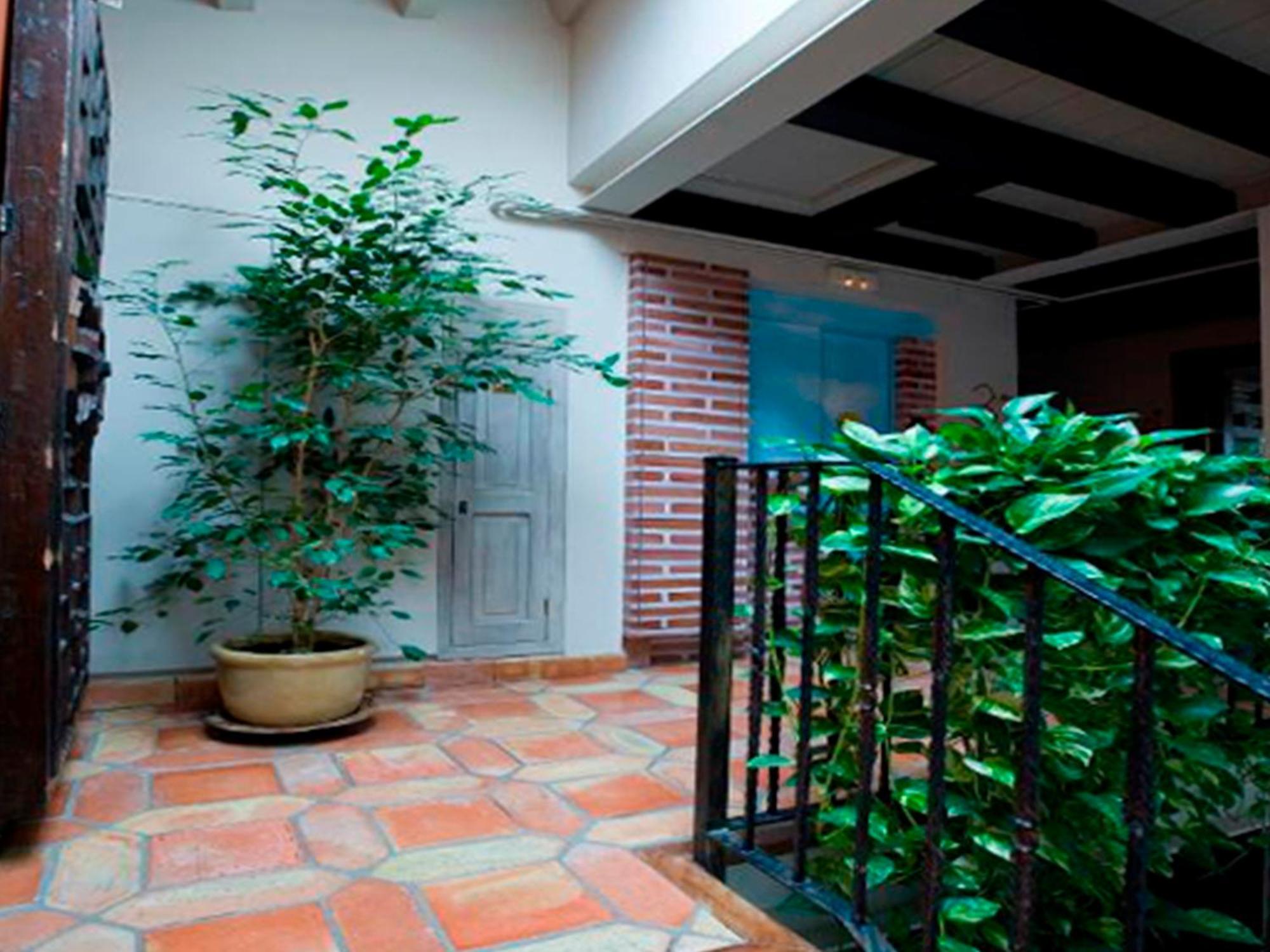 Apartamentos Senorio De Haro 3000 Bagian luar foto